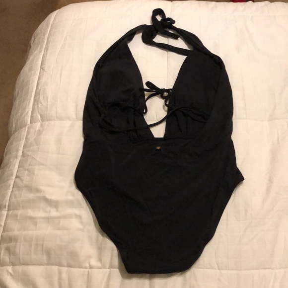 La Vie en Rose One Piece Swimsuit - Picture 2 of 5